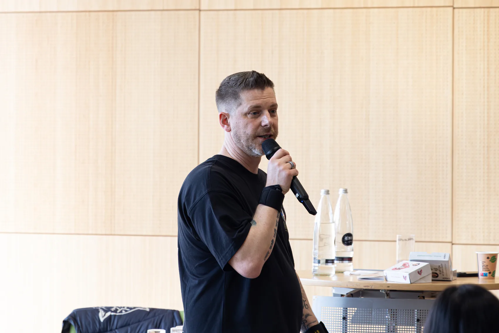 Pascal Voggenhuber unterrichtet