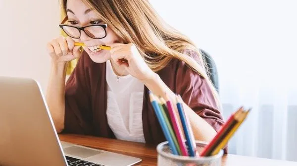 Gutes Medium finden | 8 Punkte die dir helfen | Jenseitskontakte: Punkt 1. Seriöse langjährige Ausbildung